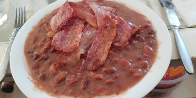 Bruna Böner med fläsk