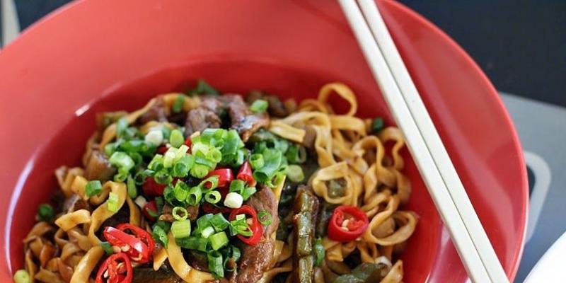 Äggnudlar oxfile och pasta