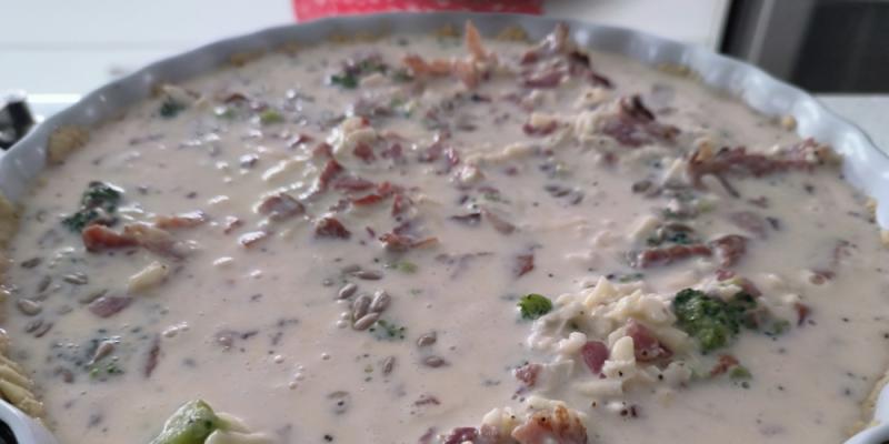 Broccolipaj med bacon