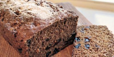 Rågbröd med filmjölk & russin